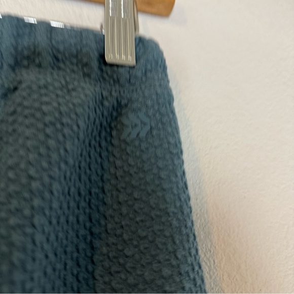 New All In Motion Textured Jogger Dark Teal Blur Kids Pants Large (10/12) - Picture 3 of 13